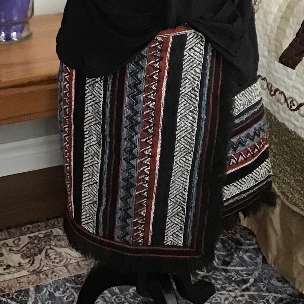 Woven skirt